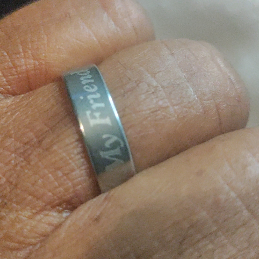 A man's Ring band in size 11 1/2